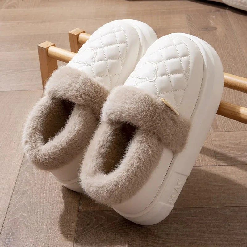 Nosso "Tundra-Edge" Waterproof Plush Slides