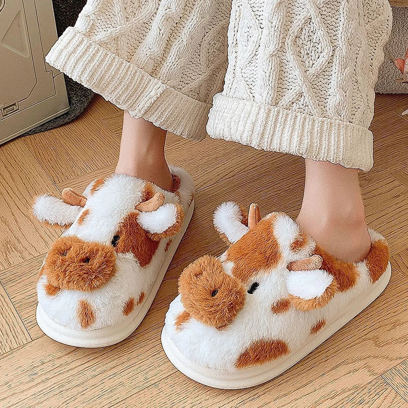 Nosso "Meadow-Moo" Plush Character Slippers