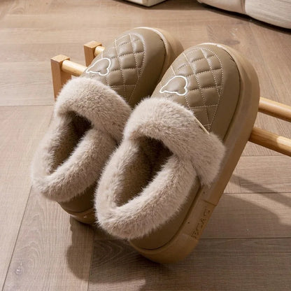 Nosso "Tundra-Edge" Waterproof Plush Slides